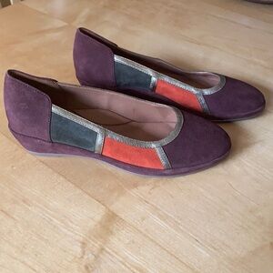 L’Amour Des Pieds suede slip on shoes 8.5